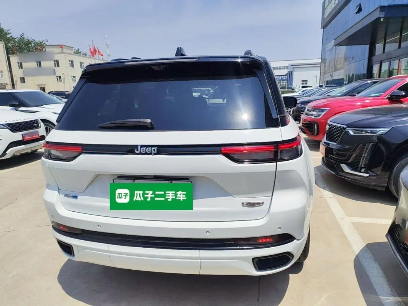 Jeep Grand Cherokee New Energy 2023 4xe Summit Edition — миниатюра 5