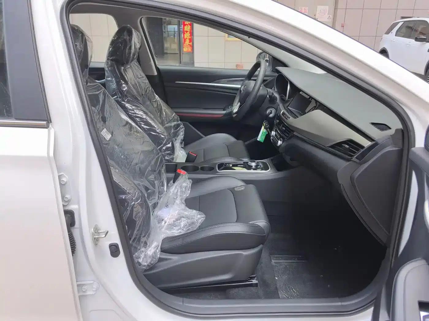Changan Eado New Energy 2022 EV460 Smart Online Edition (Lithium Iron Phosphate) — миниатюра 11