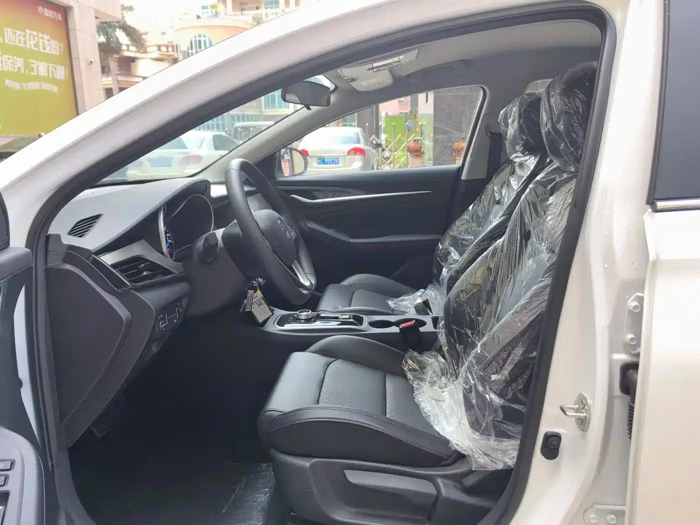 Changan Eado New Energy 2022 EV460 Smart Online Edition (Lithium Iron Phosphate) — миниатюра 9