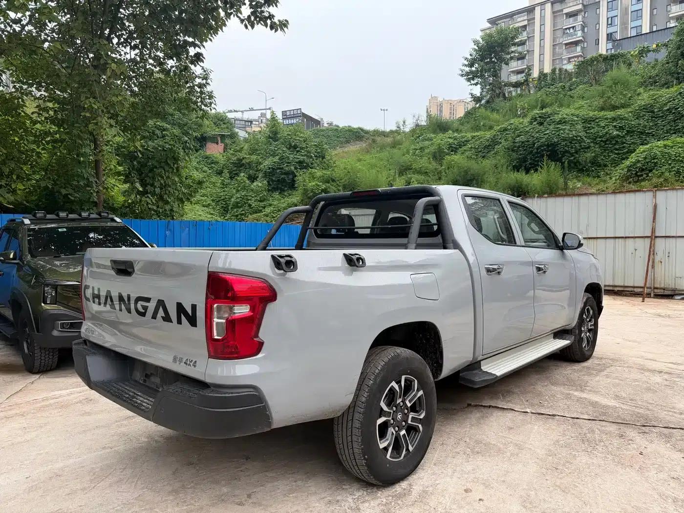 Changan Hunter 2024 Warrior Edition Luxury Dual Motor Four-Wheel Drive Extra Long Box — миниатюра 4