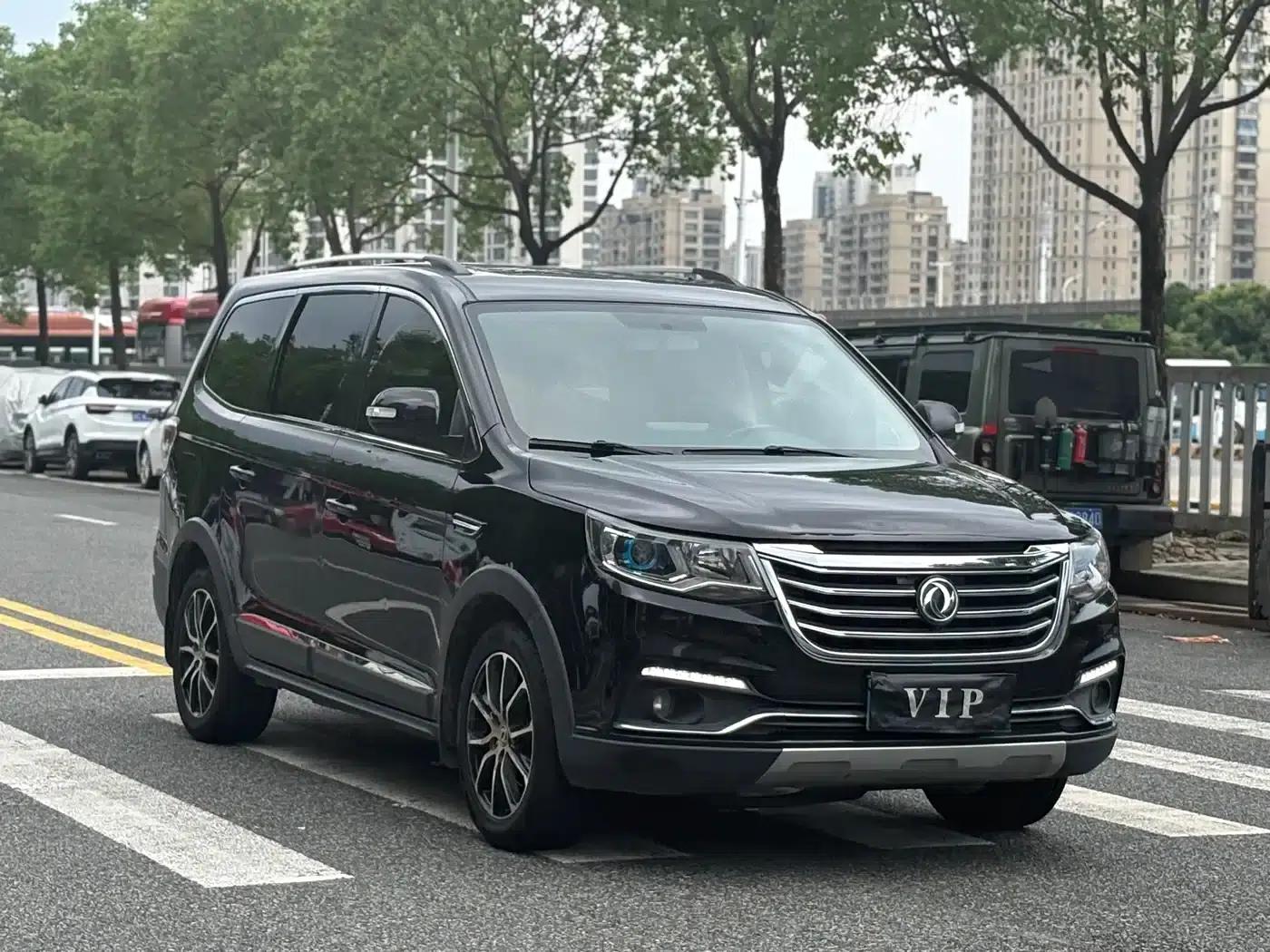 Fengxing SX6 2018 1.6L Manual Deluxe Edition — миниатюра 3
