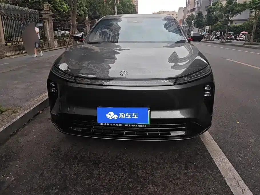 Dongfeng Fengshen L8 2025 Model 185KM Dream Edition — миниатюра 2