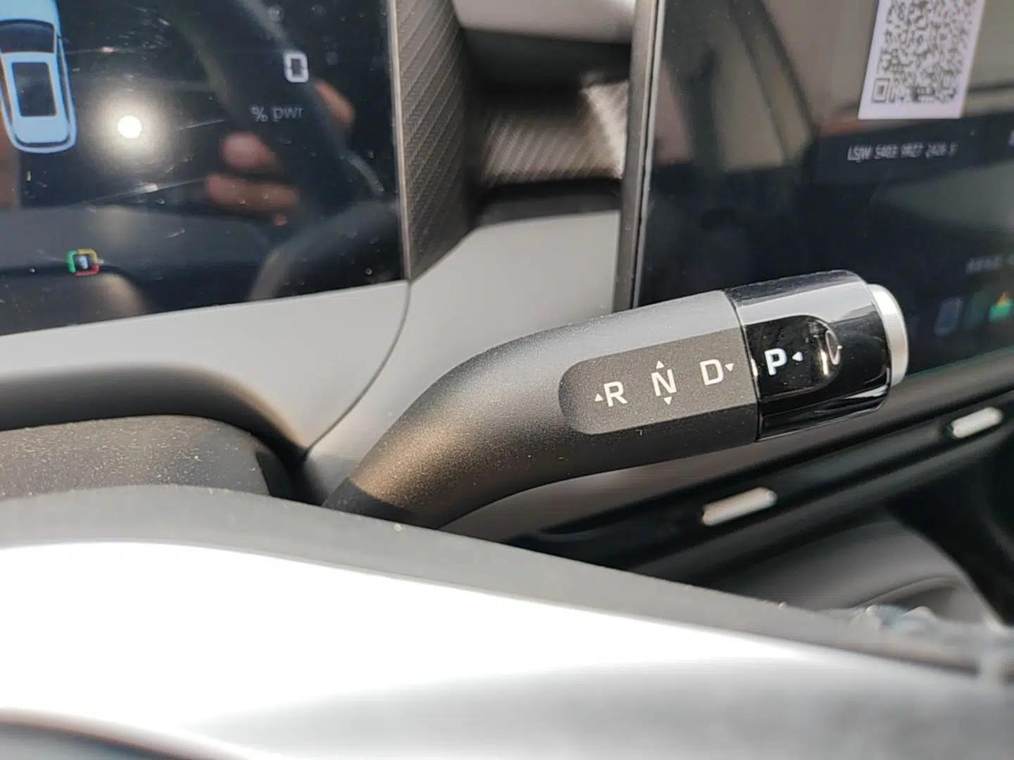 MG ES5 2025 515 Pro Rear-Drive Version — миниатюра 16