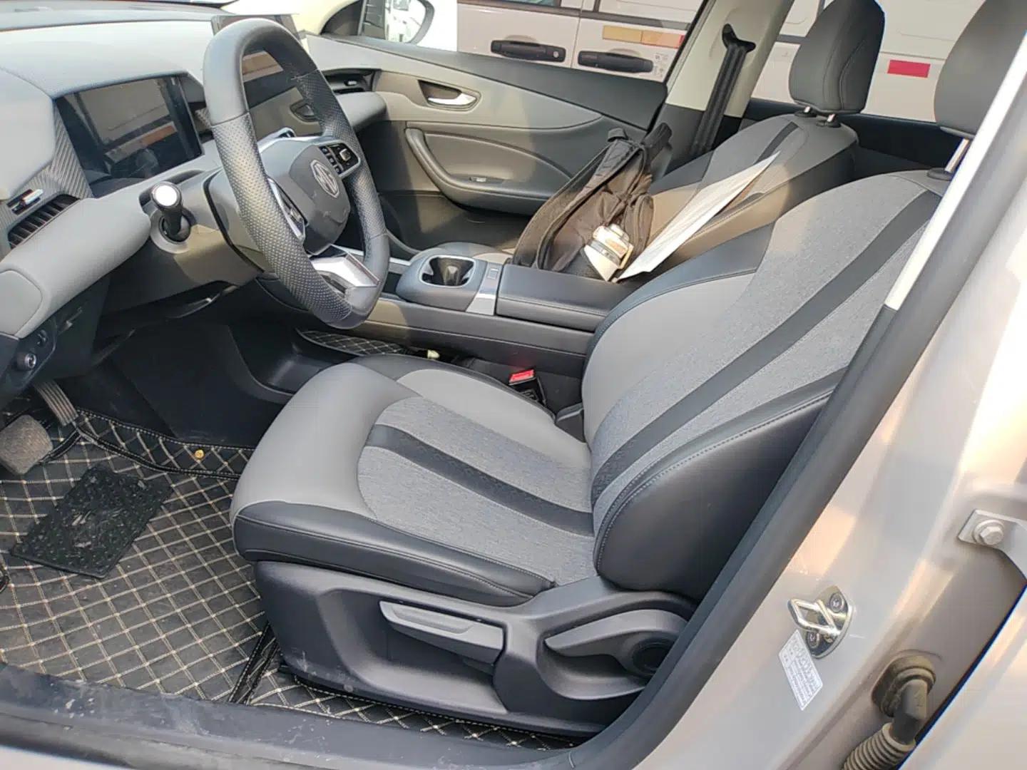 MG ES5 2025 515 Pro Rear-Drive Version — миниатюра 17