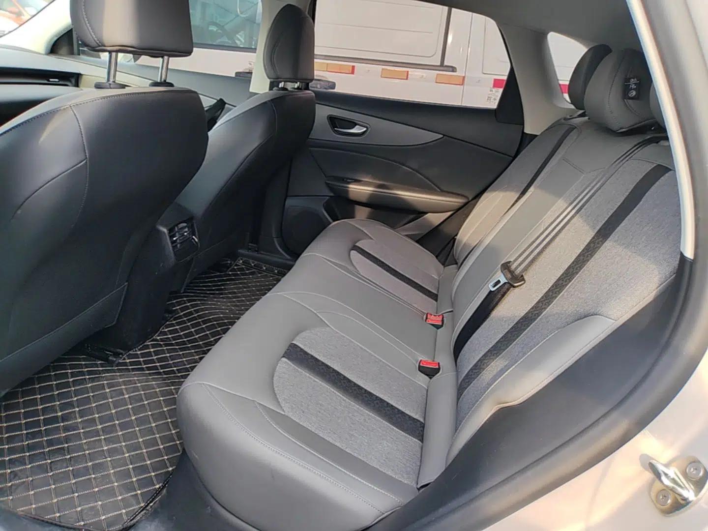 MG ES5 2025 515 Pro Rear-Drive Version — миниатюра 20
