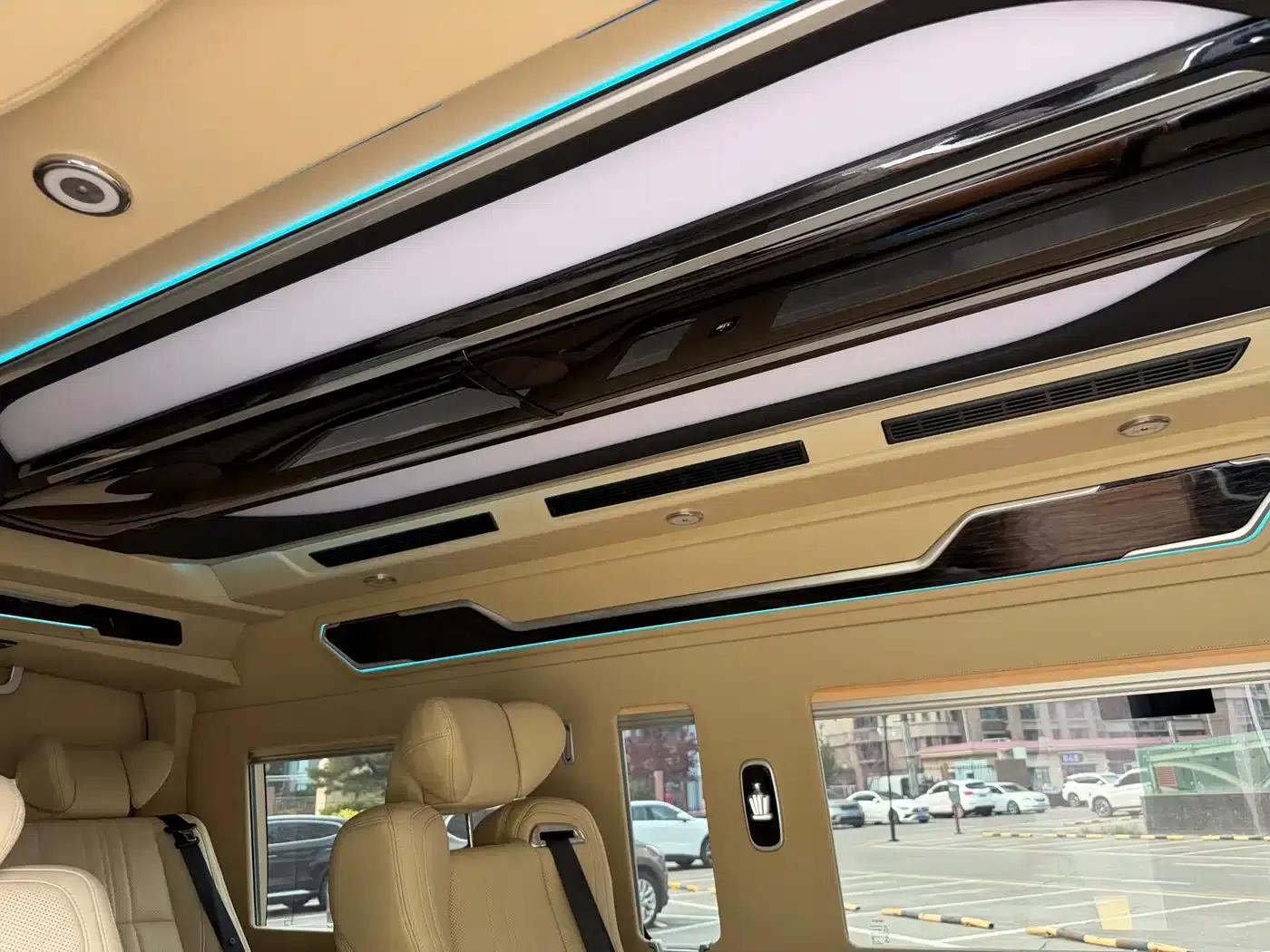 2023 HIACE 3.5L Middle East Edition — миниатюра 17