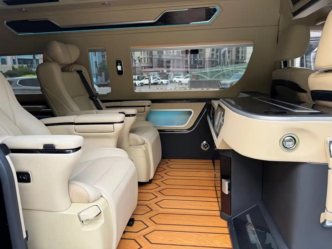 2023 HIACE 3.5L Middle East Edition — миниатюра 18