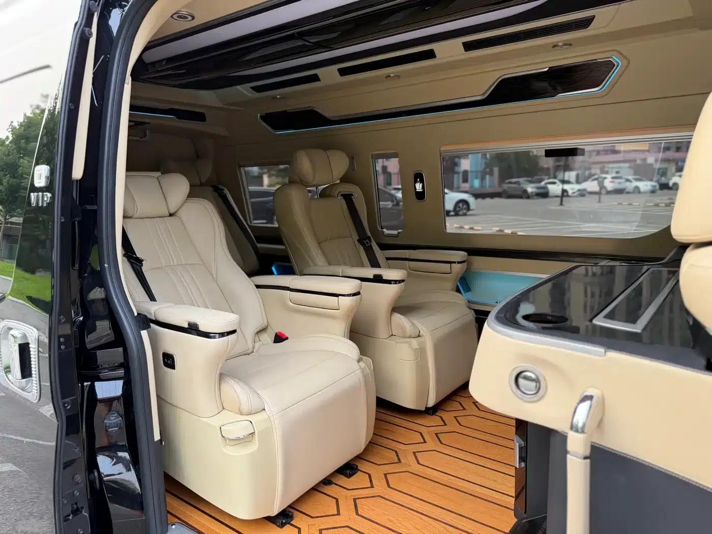 2023 HIACE 3.5L Middle East Edition — миниатюра 19