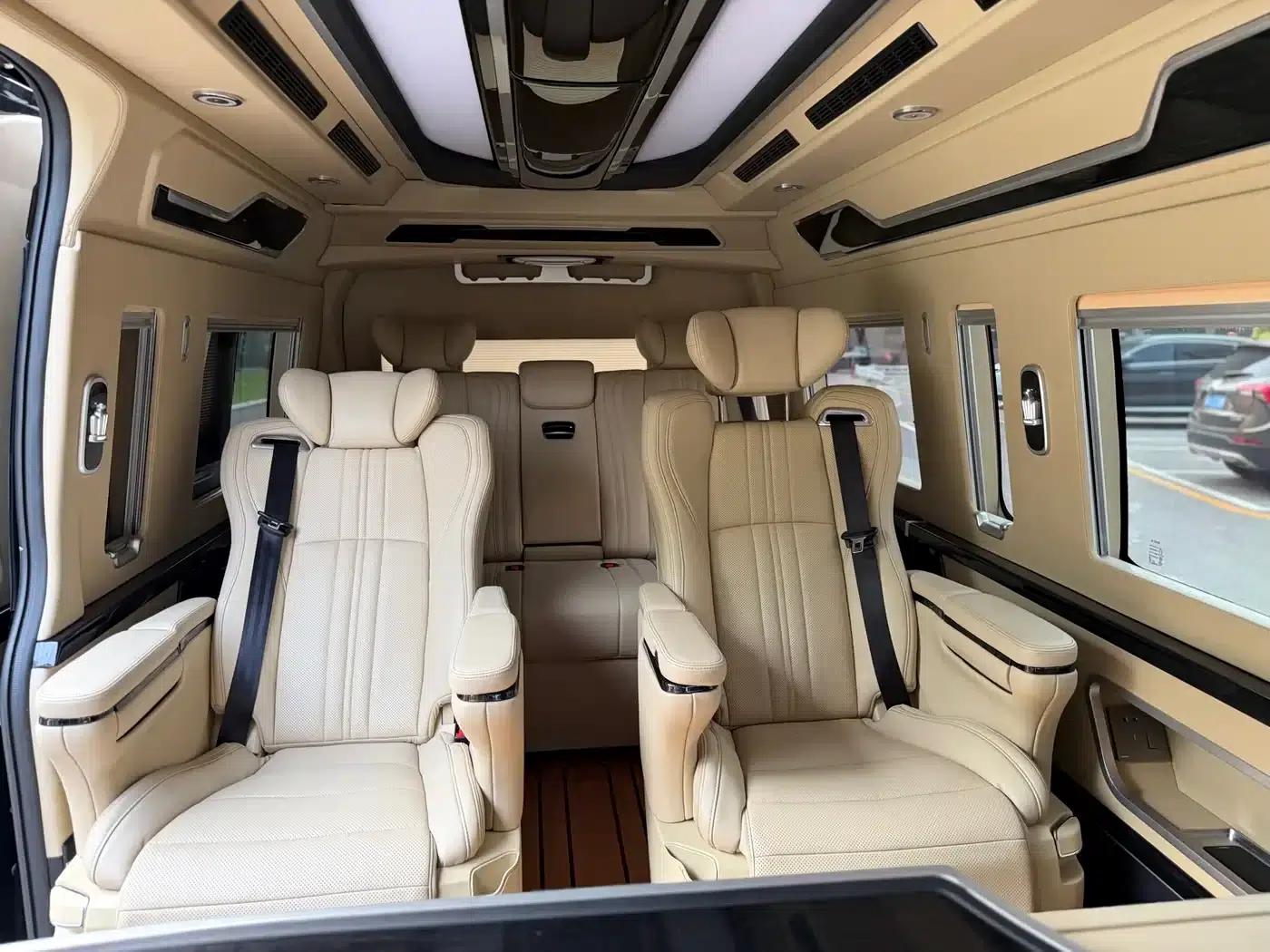2023 HIACE 3.5L Middle East Edition — миниатюра 21