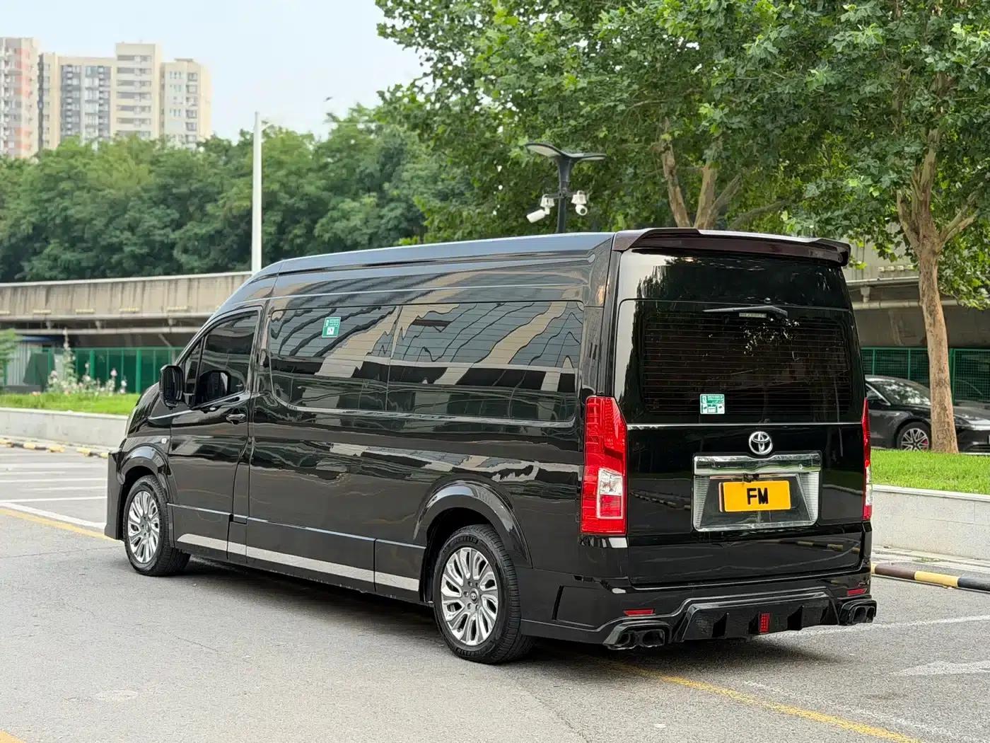 2023 HIACE 3.5L Middle East Edition — миниатюра 23