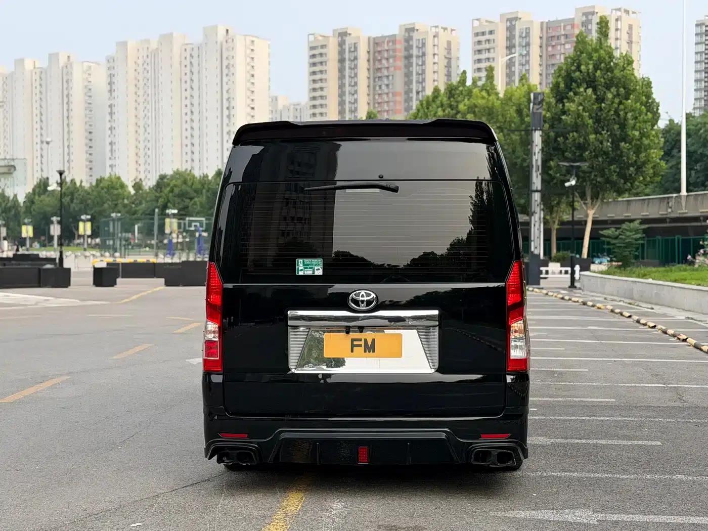 2023 HIACE 3.5L Middle East Edition — миниатюра 24