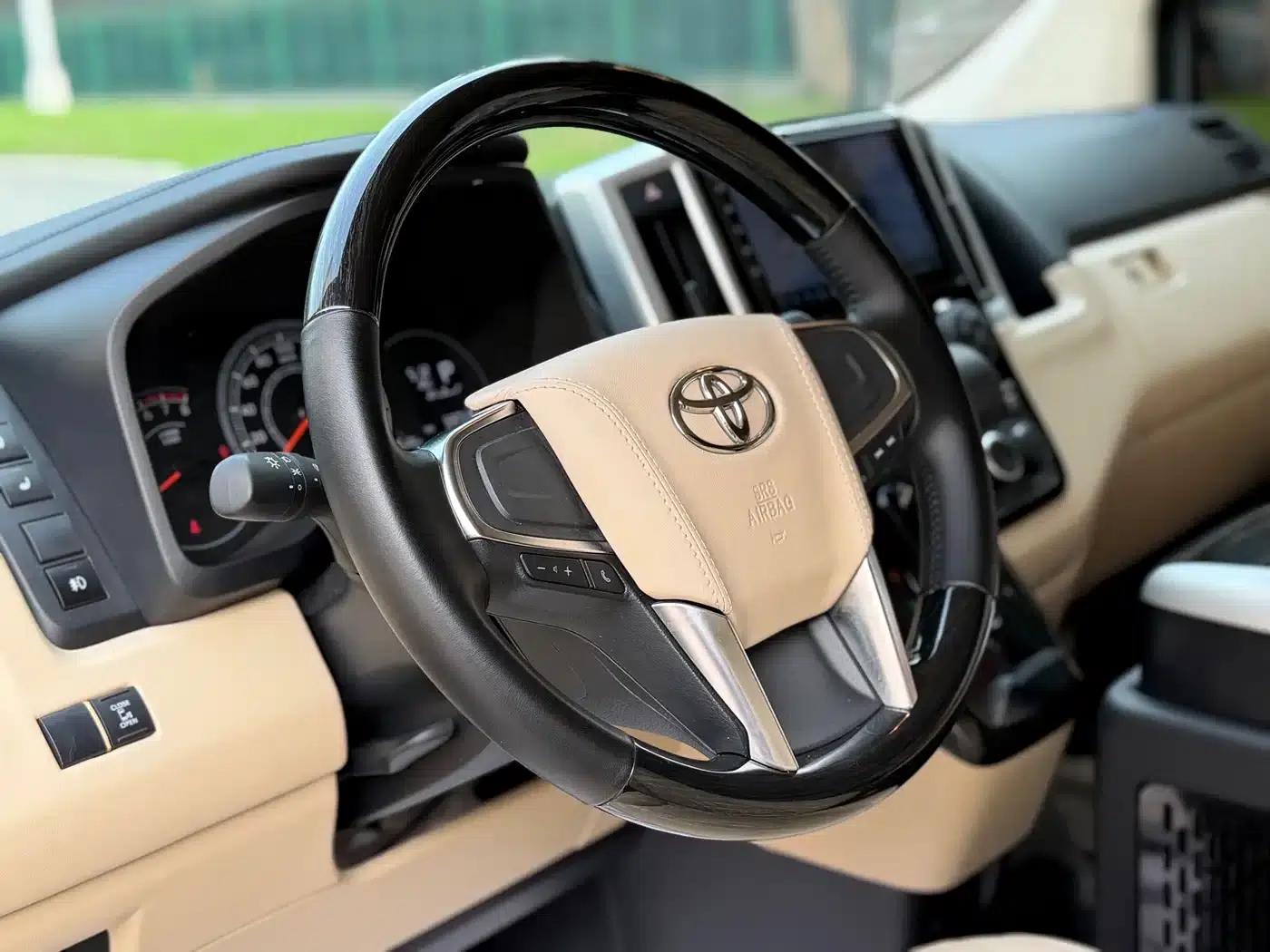 2023 HIACE 3.5L Middle East Edition — миниатюра 5