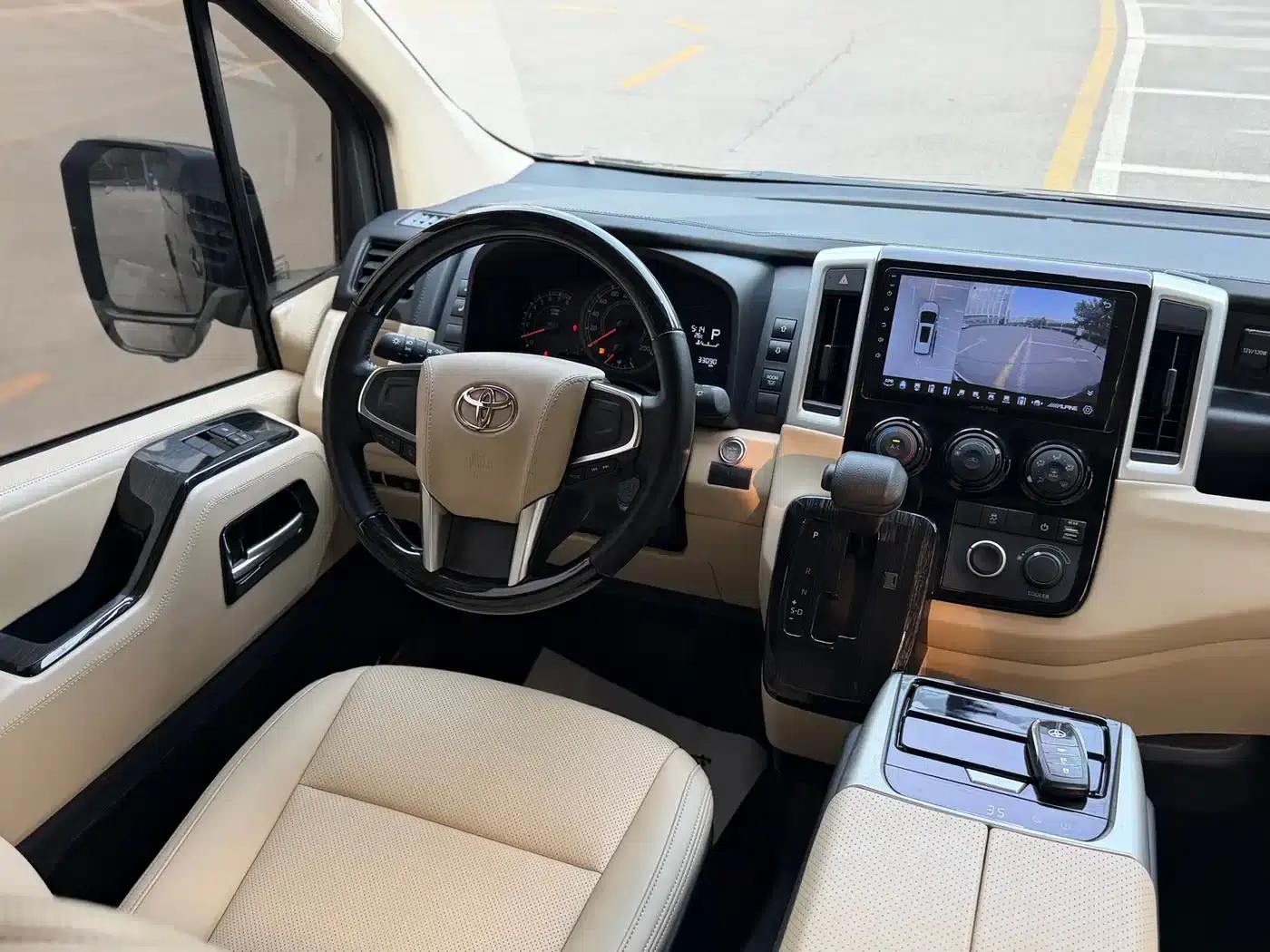 2023 HIACE 3.5L Middle East Edition — миниатюра 10