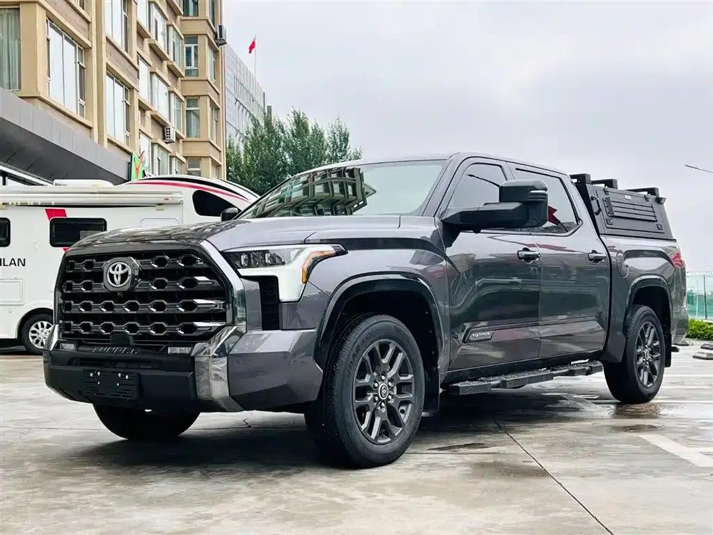 2023 Toyota Tundra 3.5T Platinum Canadian Spec Edition — миниатюра 1