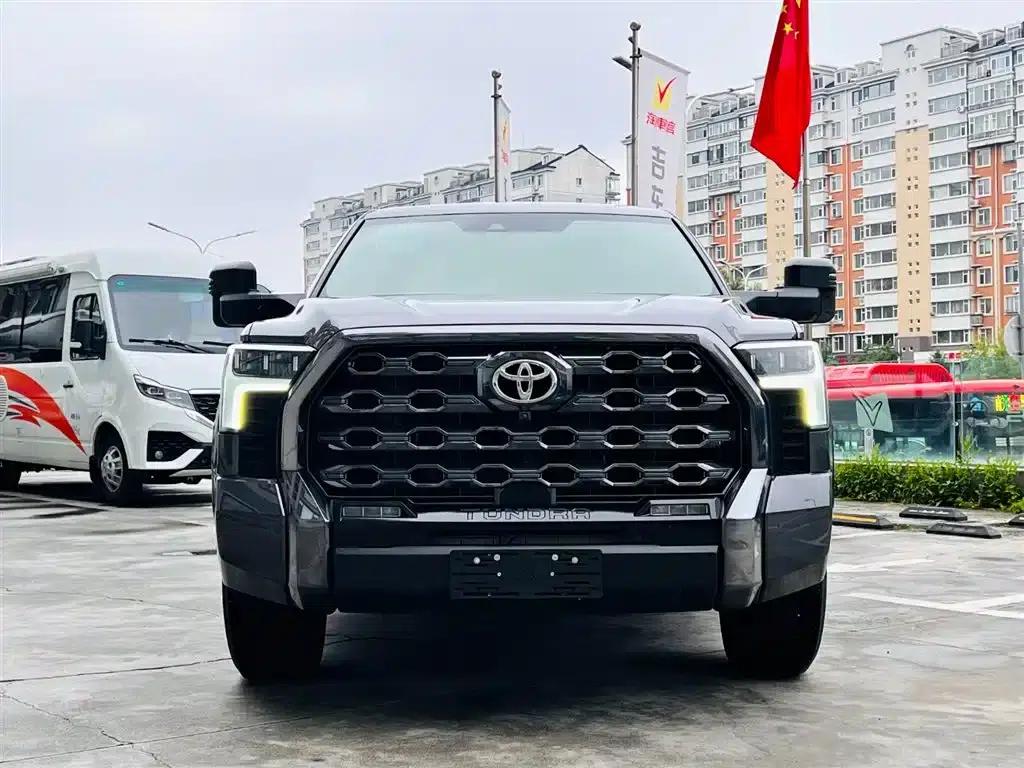 2023 Toyota Tundra 3.5T Platinum Canadian Spec Edition — миниатюра 2