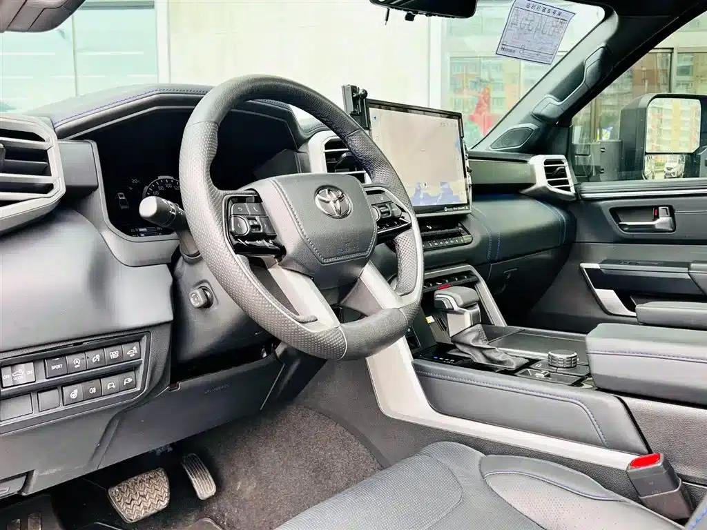 2023 Toyota Tundra 3.5T Platinum Canadian Spec Edition — миниатюра 7