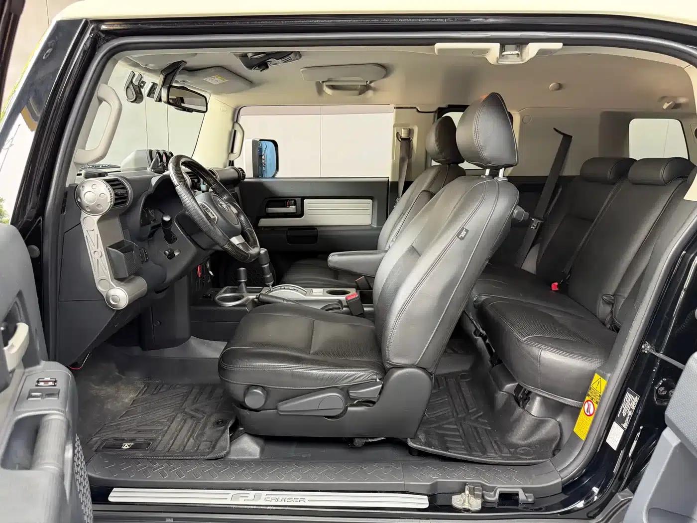 2019 FJ Cruiser 4.0L Middle East Edition — миниатюра 18
