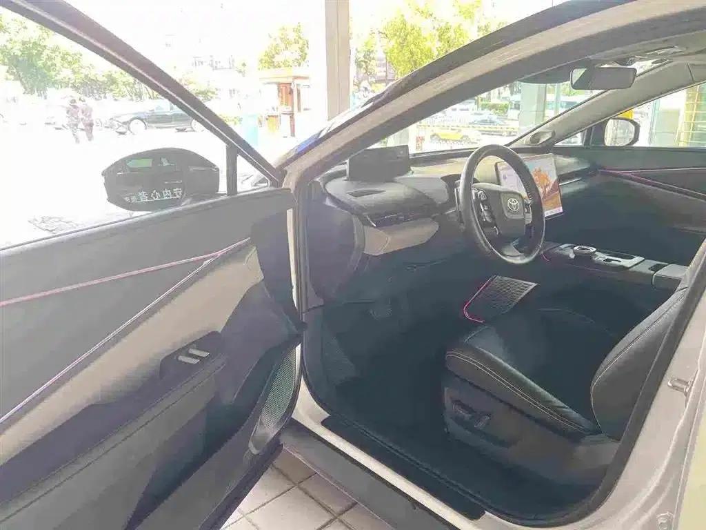Toyota BZ5 2025 630 MAX Smart Edition — миниатюра 3