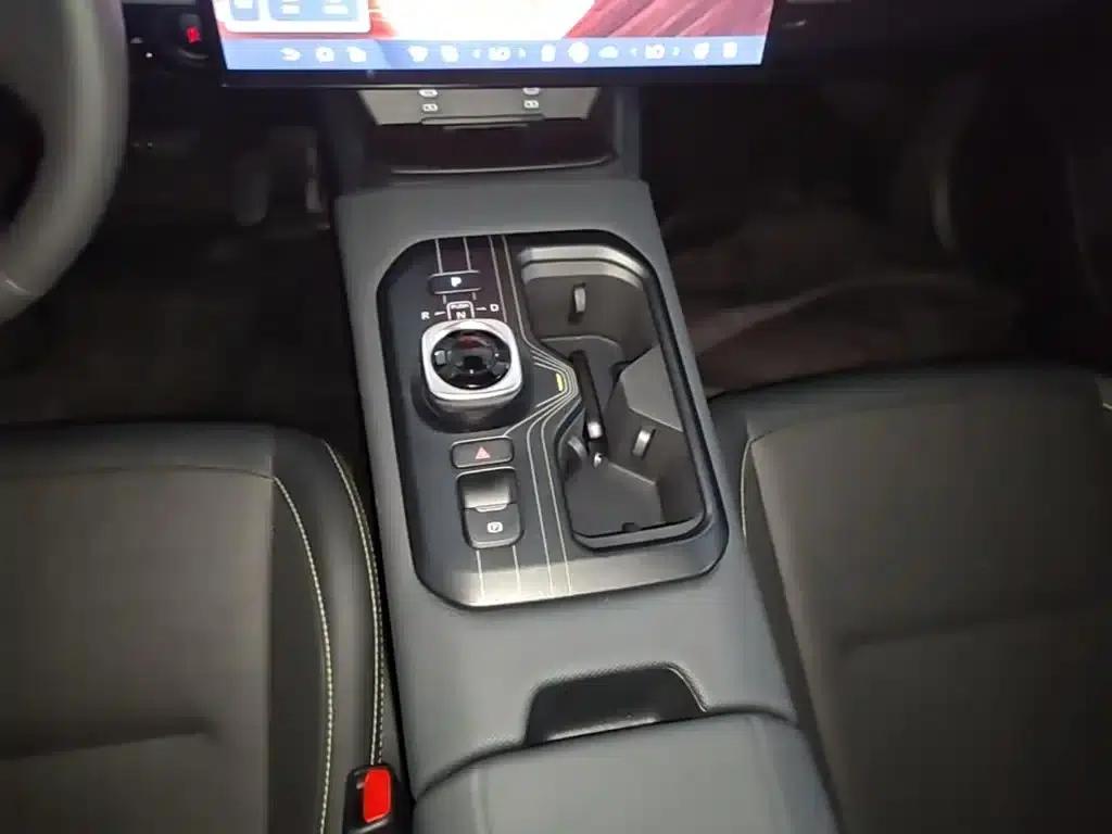 Toyota BZ5 2025 550 PRO — миниатюра 14