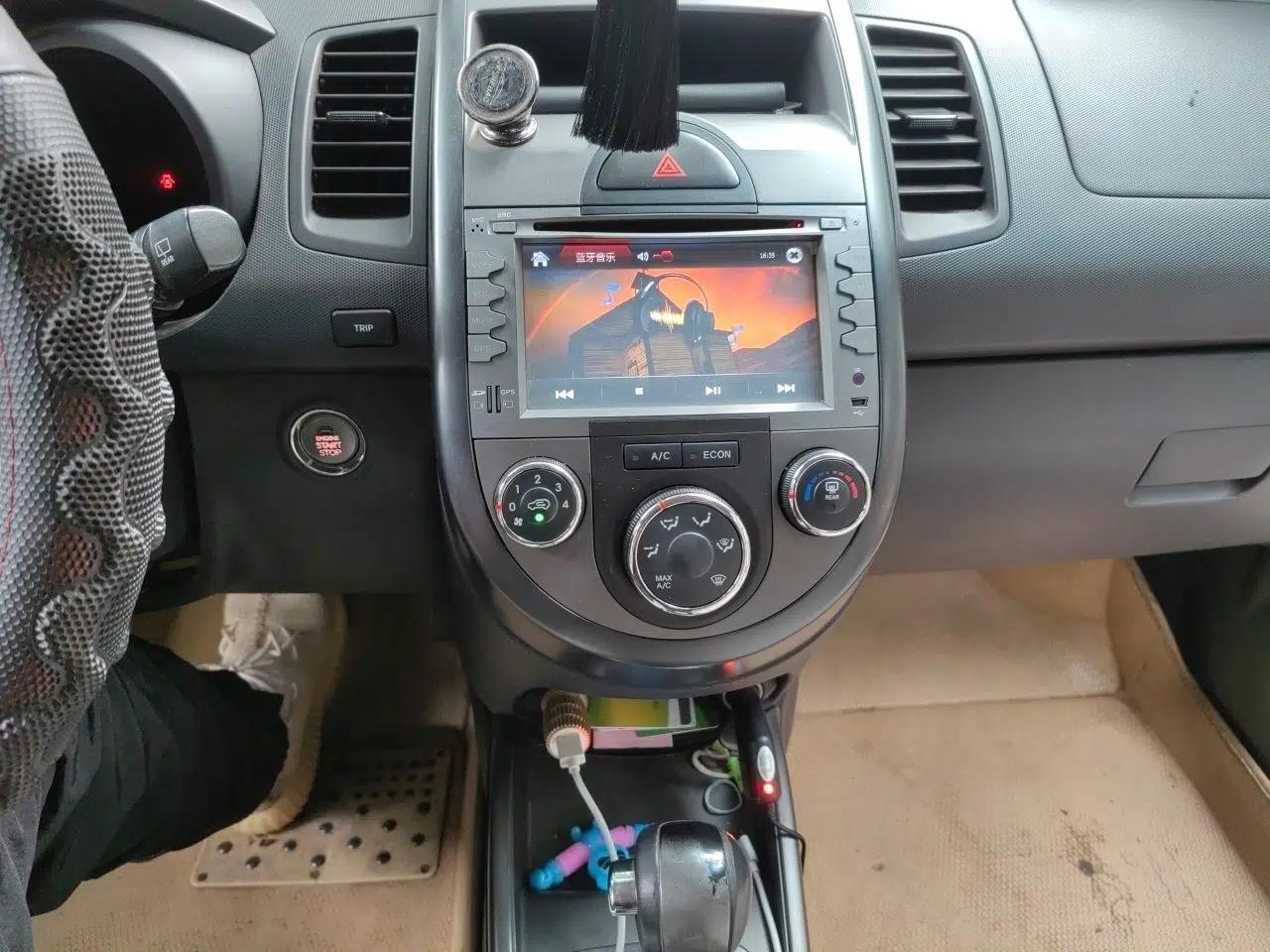 Kia Soul 2013 1.6L AT GL — миниатюра 13