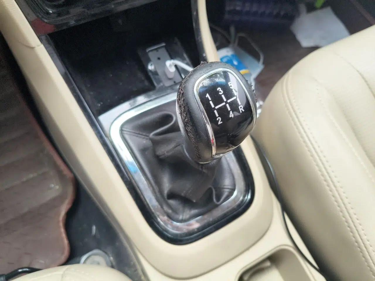 Chery E3 2013 1.5L Manual ZhiShang Model — миниатюра 14