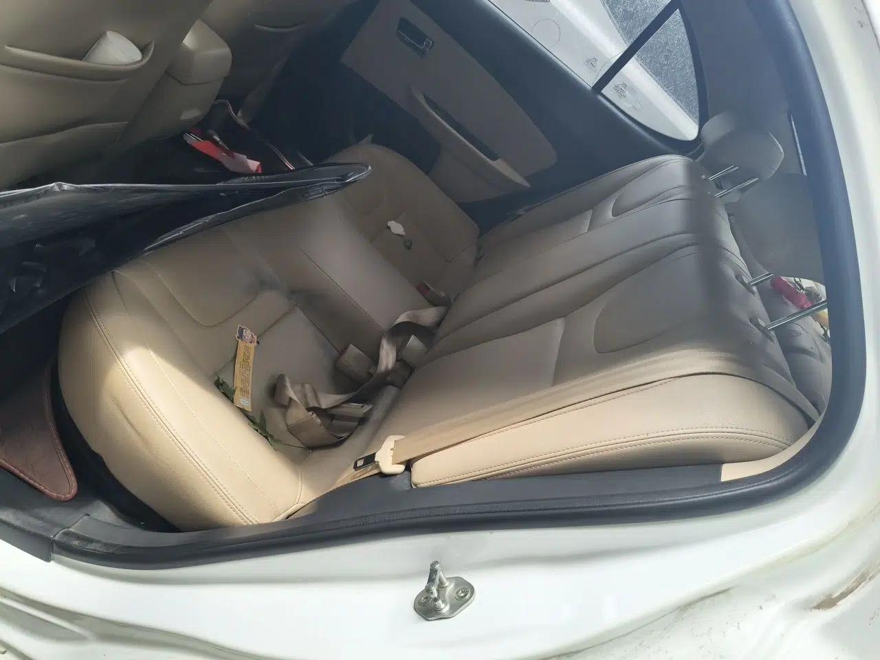Chery E3 2013 1.5L Manual ZhiShang Model — миниатюра 17
