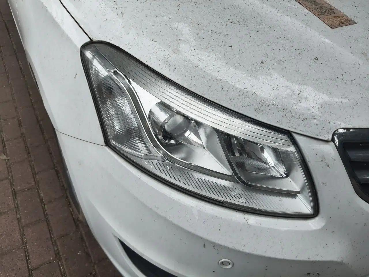 Chery E3 2013 1.5L Manual ZhiShang Model — миниатюра 7