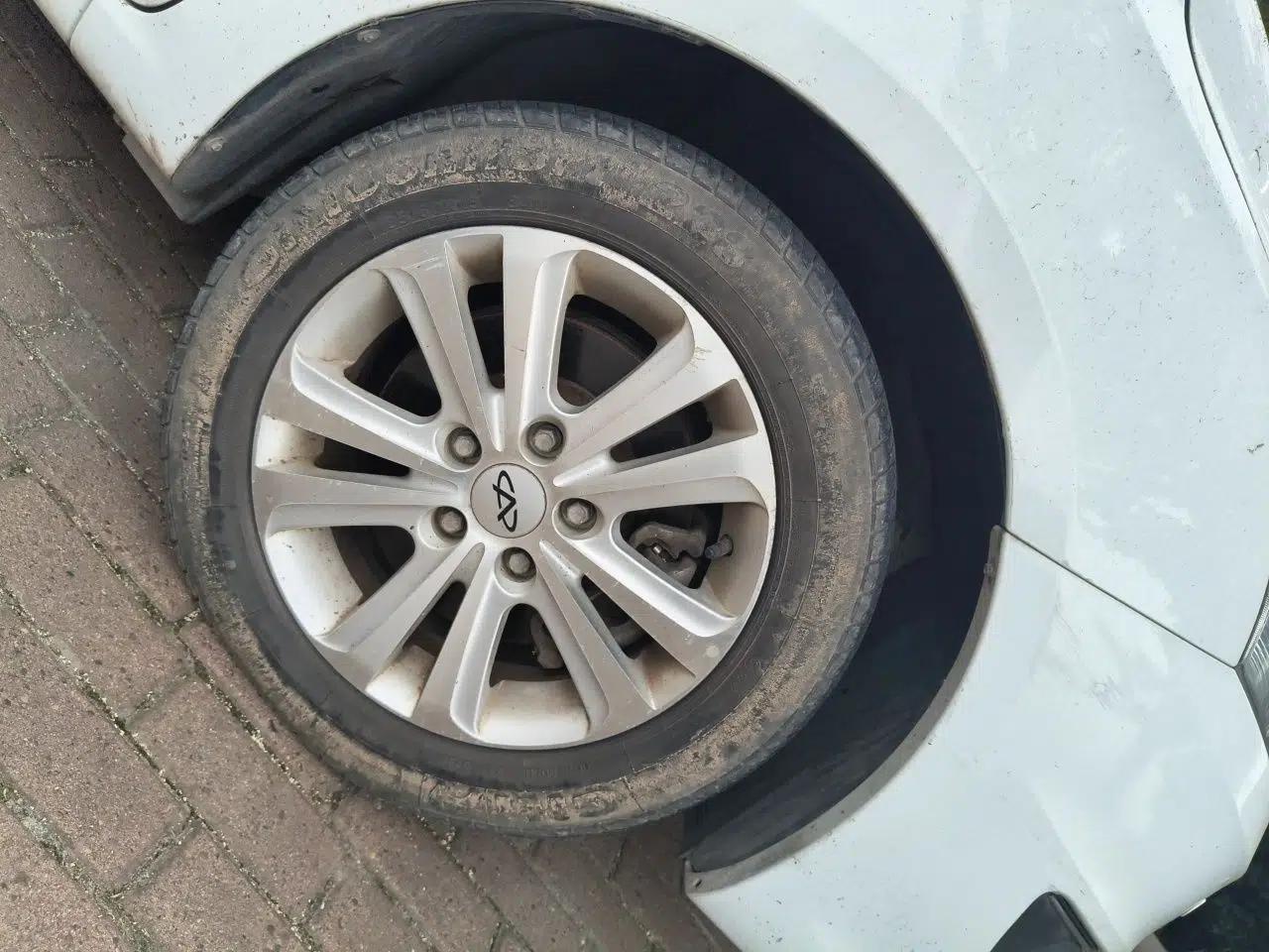 Chery E3 2013 1.5L Manual ZhiShang Model — миниатюра 8