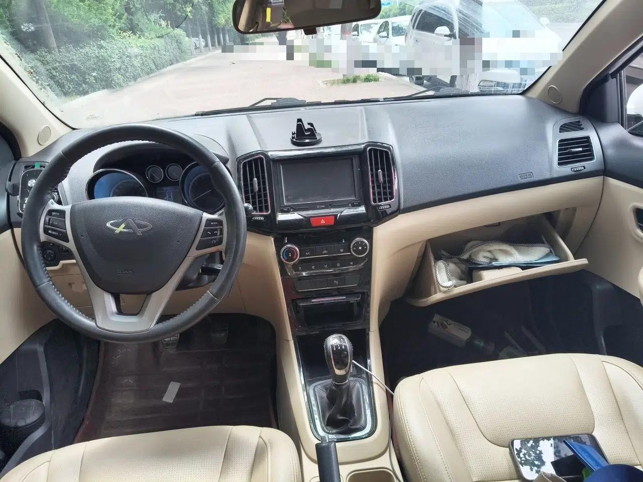 Chery E3 2013 1.5L Manual ZhiShang Model — миниатюра 9