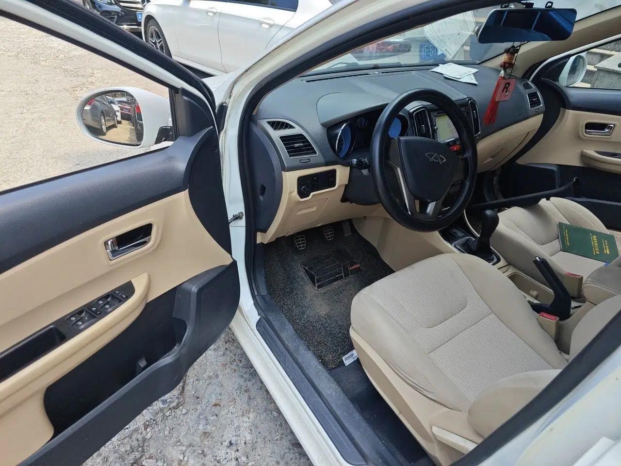 Chery E3 2013 1.5L Manual Fashion Model — миниатюра 16