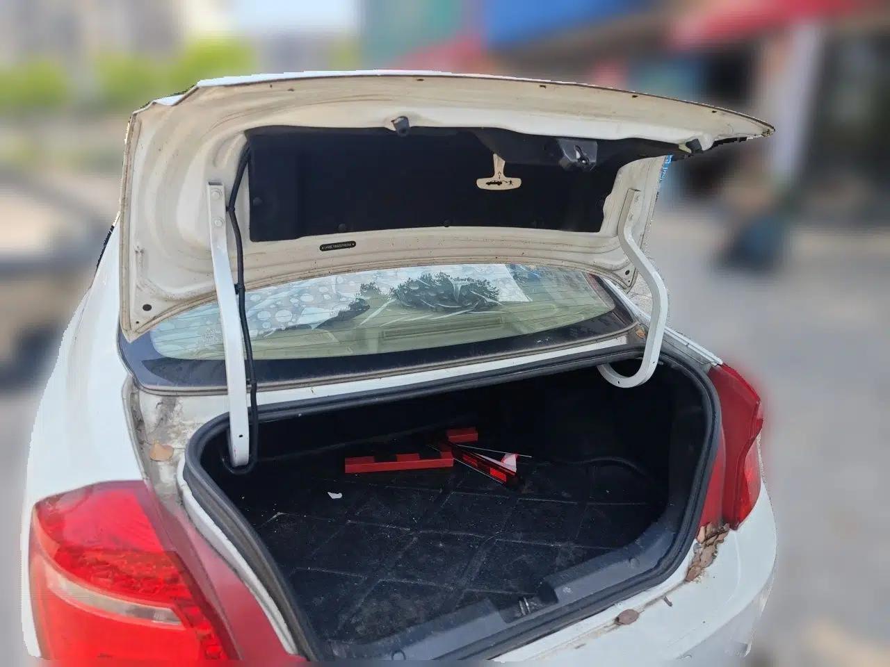 Chery E3 2013 1.5L Manual Fashion Model — миниатюра 19