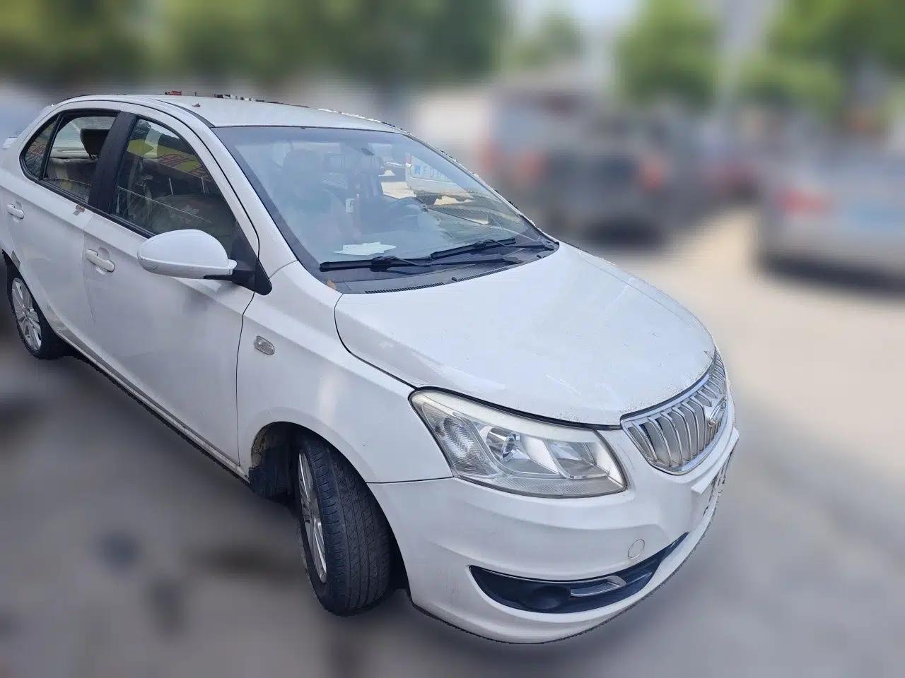 Chery E3 2013 1.5L Manual Fashion Model — миниатюра 3
