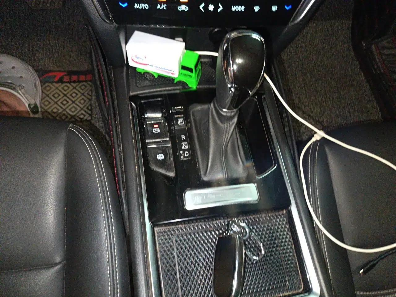 Venucia T90 2020 2.0L CVT Smart Connect & Smooth Drive Edition — миниатюра 14