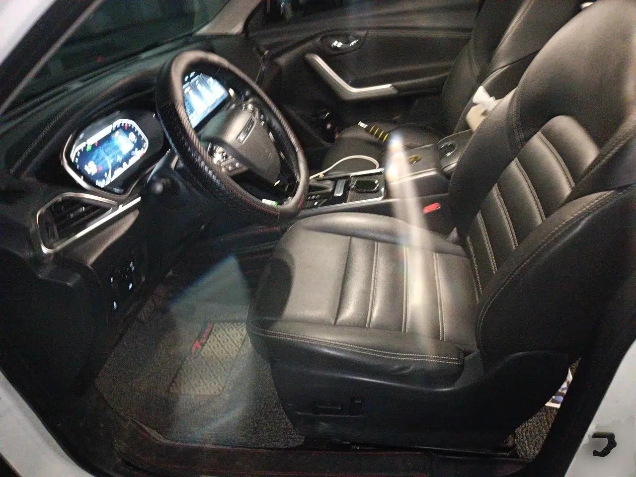 Venucia T90 2020 2.0L CVT Smart Connect & Smooth Drive Edition — миниатюра 15