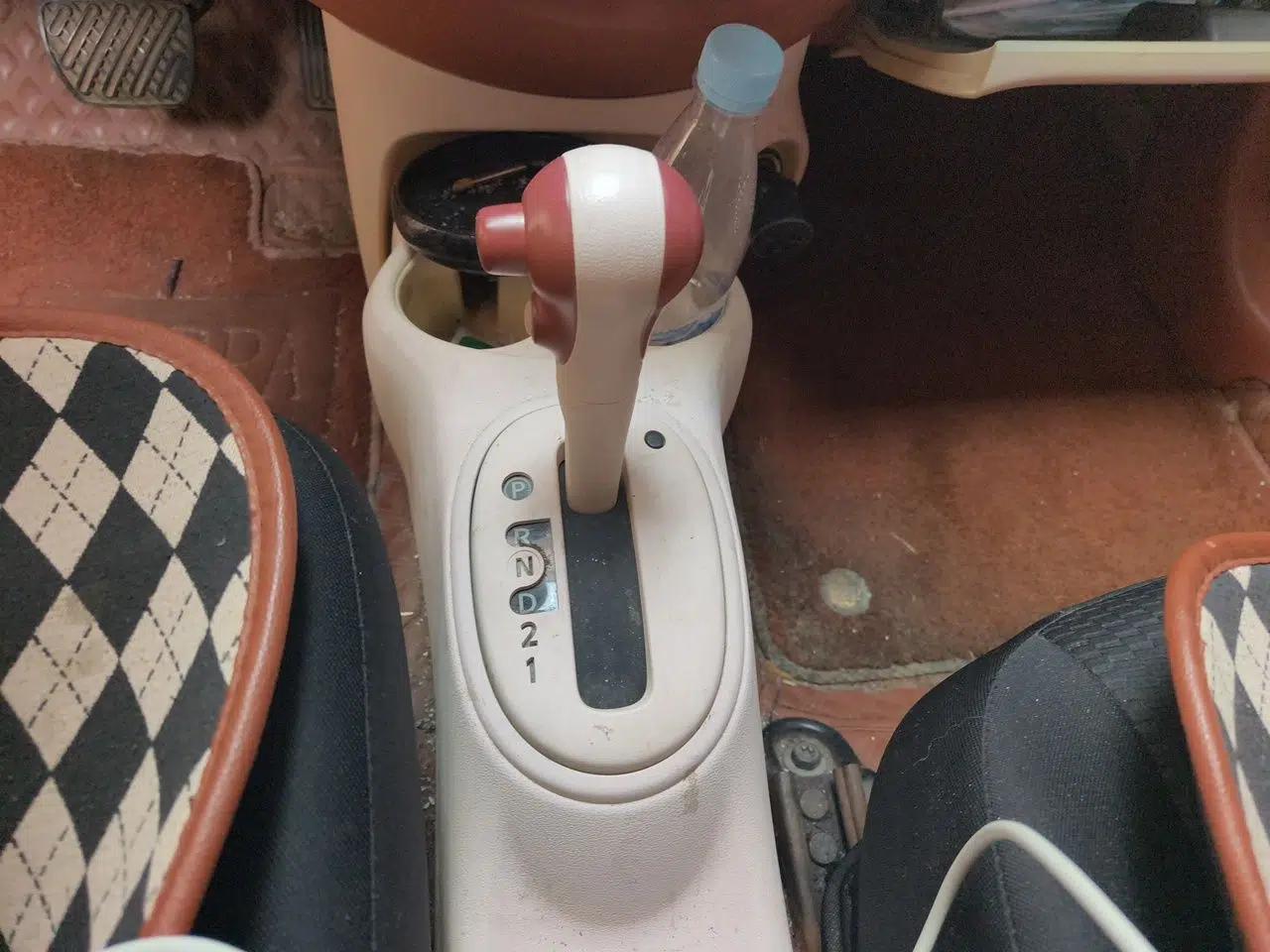 Nissan March 2010 1.5L Automatic Easy-Style Version — миниатюра 14