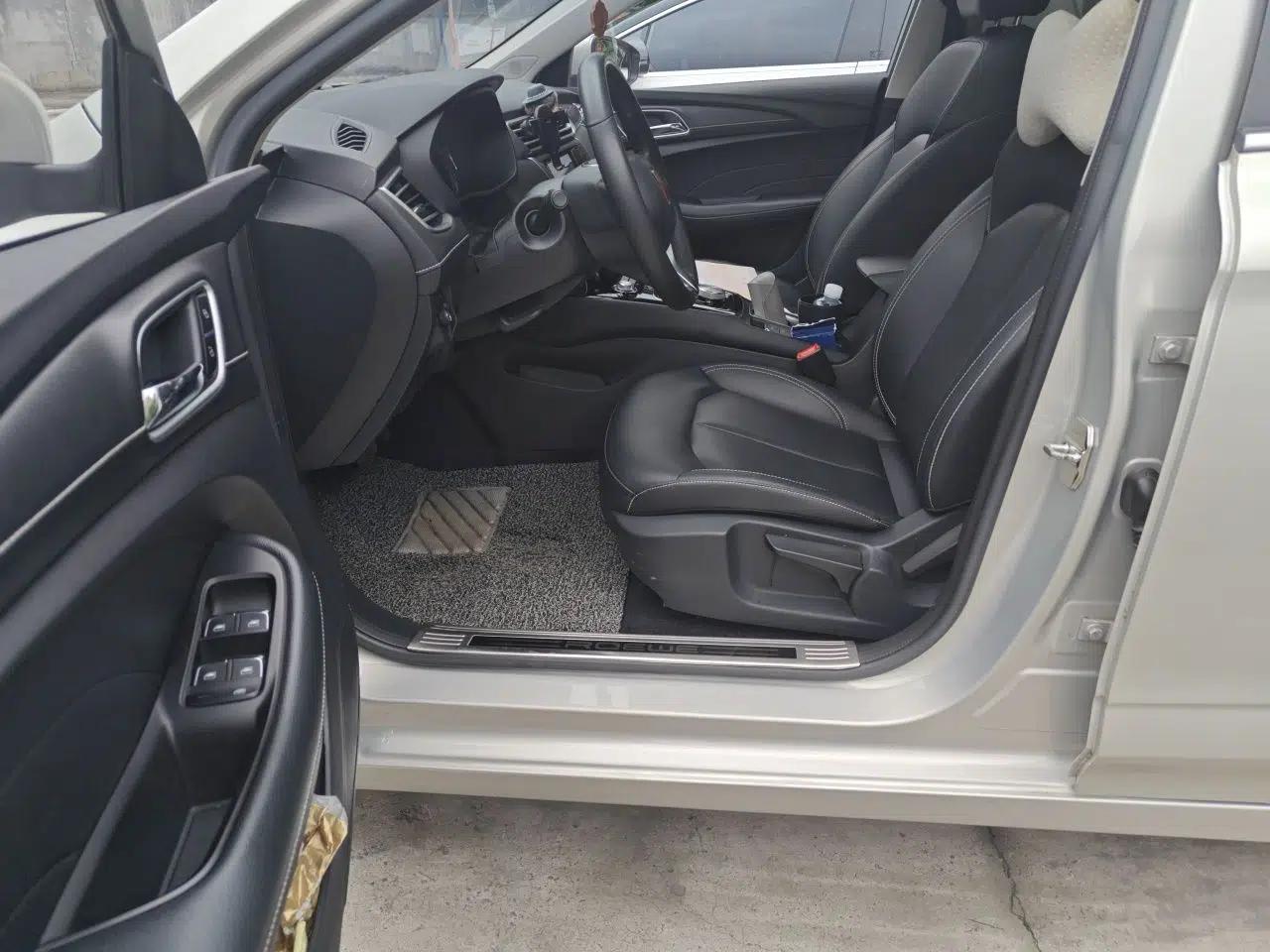 Roewe Ei5 2018 Internet Luxury Edition — миниатюра 16