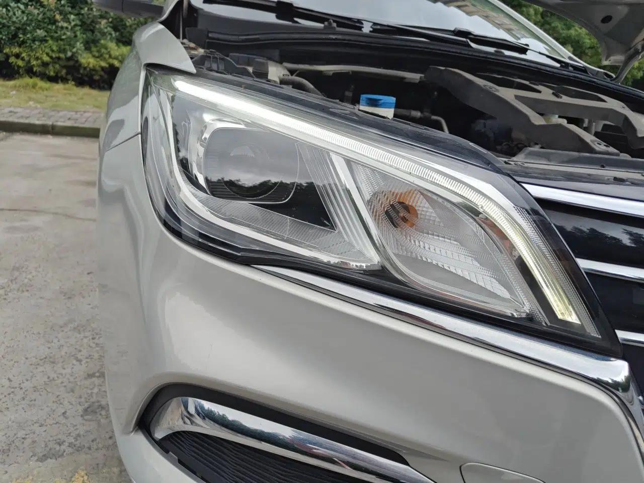 Roewe Ei5 2018 Internet Luxury Edition — миниатюра 7