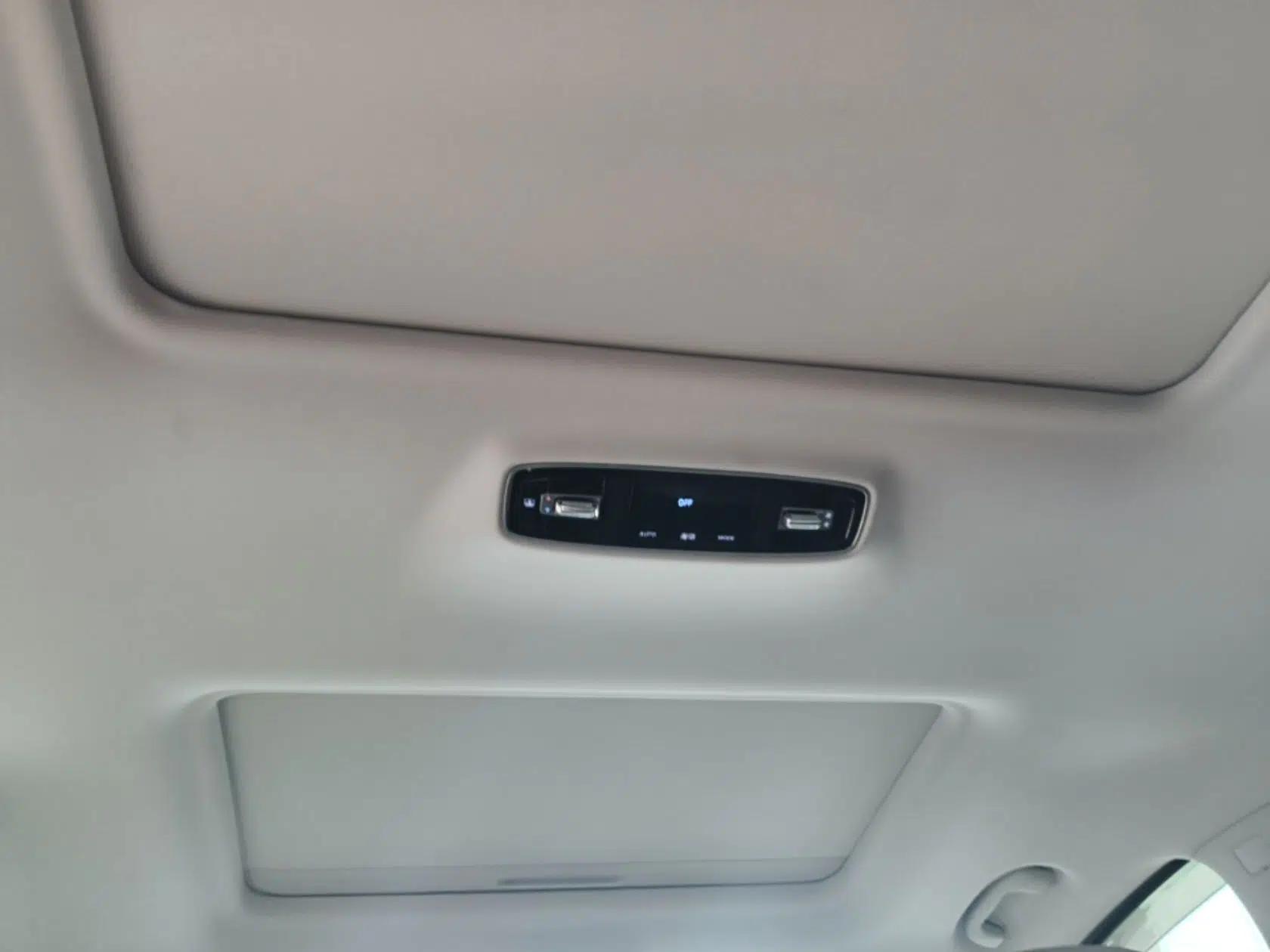 Roewe iMAX8 New Energy 2025 1.5T DMH Lu Zun Deluxe Edition — миниатюра 21