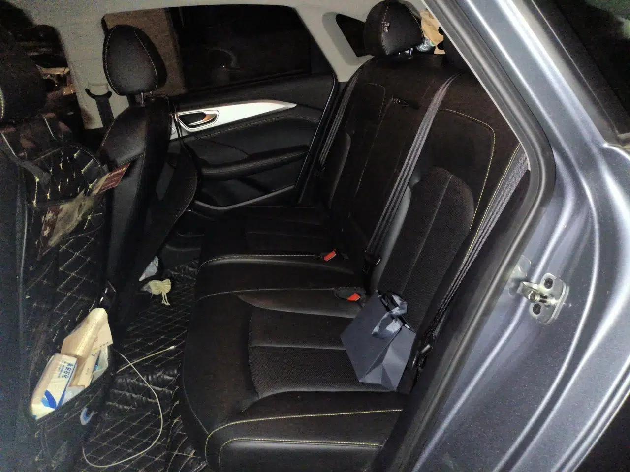 Roewe i6 MAX 2020 300TGI Automatic "Swell Cool Smart Drive" Edition — миниатюра 17