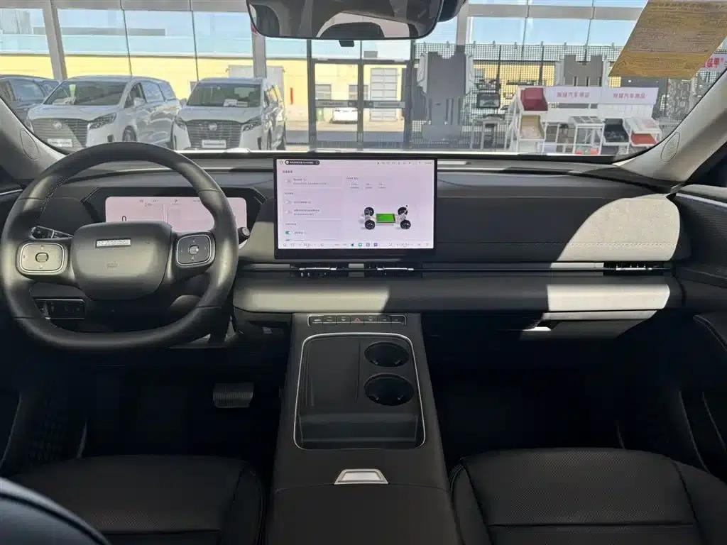 Haval Xiaolong MAX 2025 Hi4 110 Plus Smart Driving Edition — миниатюра 2
