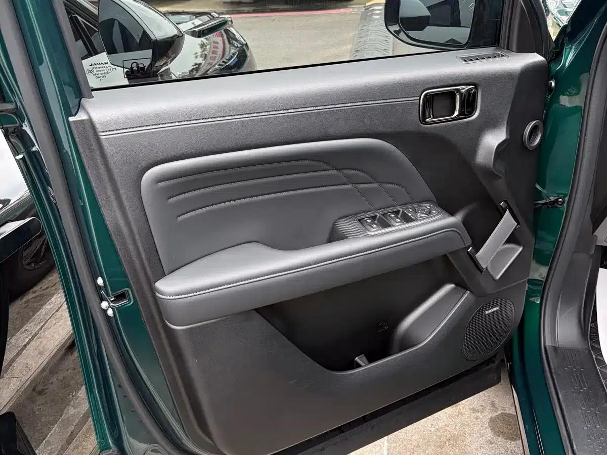 Haval Raptor 2025 Fuel-Powered 2.0T 4WD Ultra — миниатюра 18