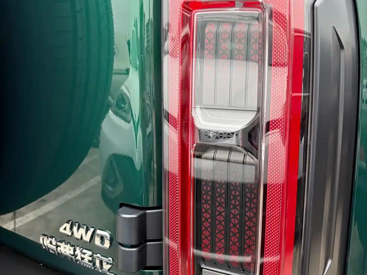 Haval Raptor 2025 Fuel-Powered 2.0T 4WD Ultra — миниатюра 9