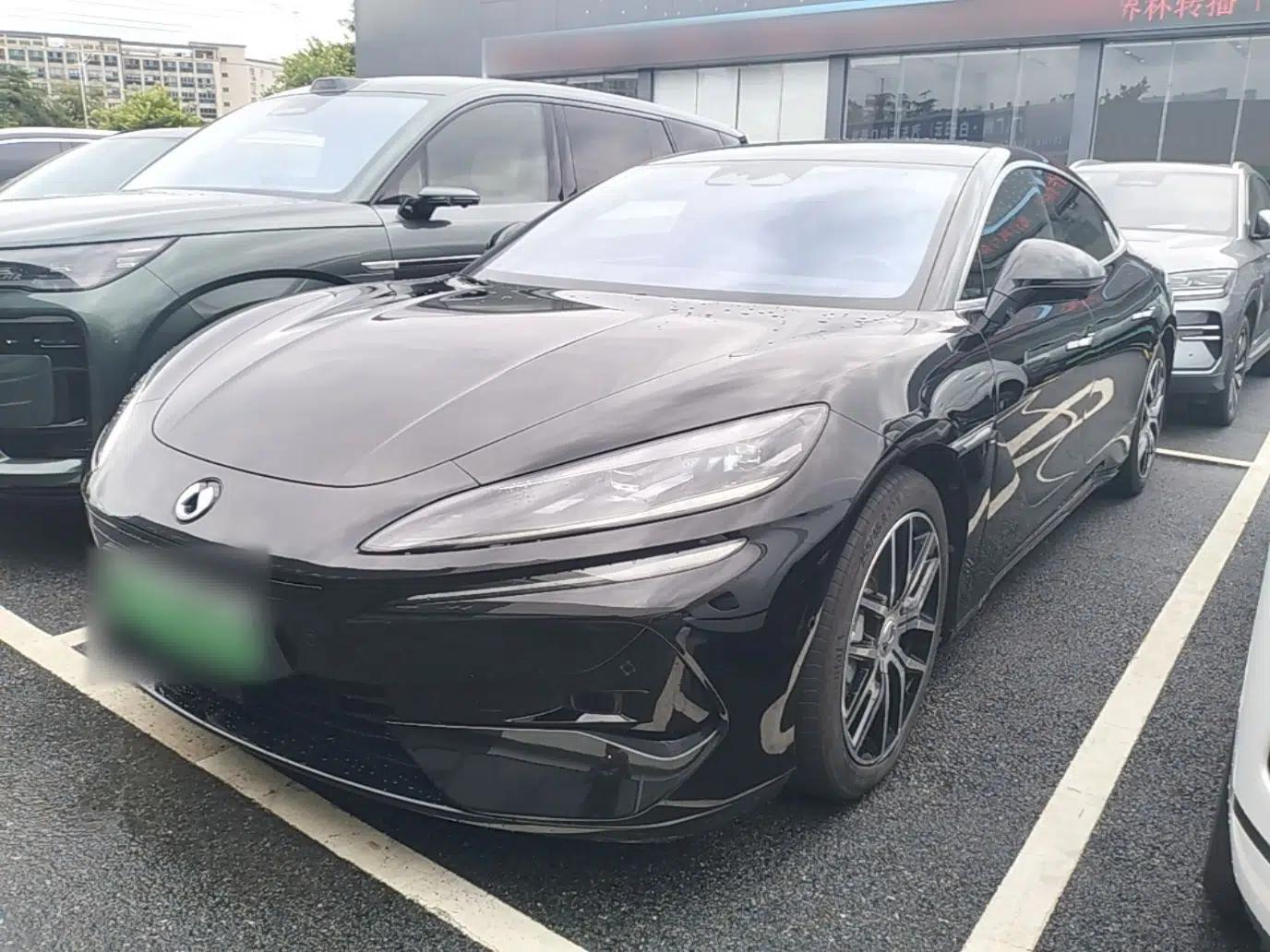 Denza Z9 2024 1100 km Four-Wheel Drive Max Version — миниатюра 1