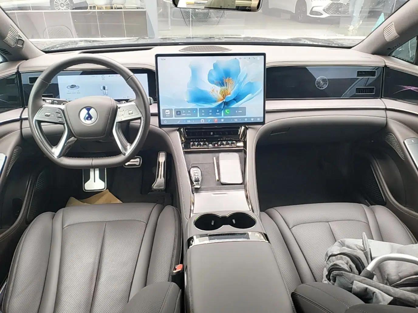 Denza Z9 2024 1100 km Four-Wheel Drive Max Version — миниатюра 12
