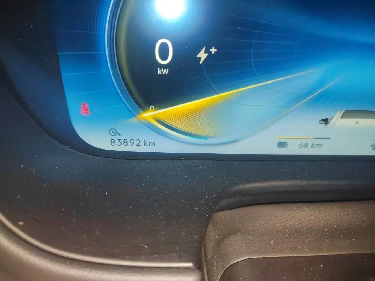Denza X 2020 PHEV Flagship Edition — миниатюра 12