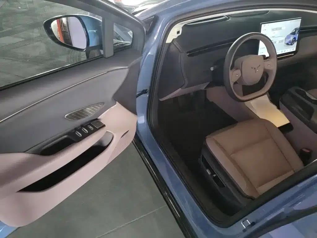 Hongqi Tiangong 06 2025 660 4WD Smart Selection Edition — миниатюра 16