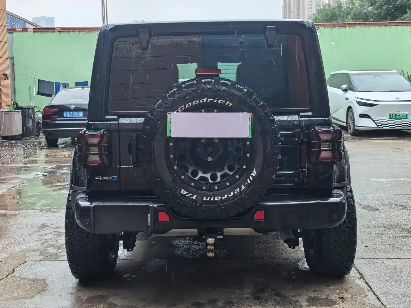 Jeep Wrangler New Energy 2021 Model 4-Door 2.0T 4xe Sahara First Edition — миниатюра 2