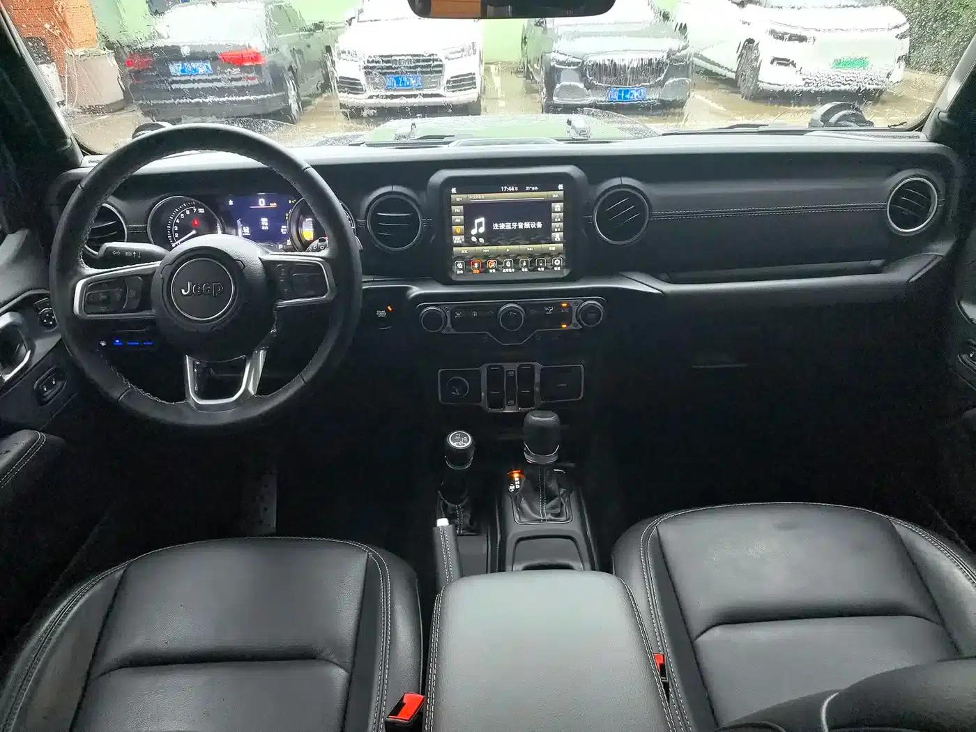 Jeep Wrangler New Energy 2021 Model 4-Door 2.0T 4xe Sahara First Edition — миниатюра 14