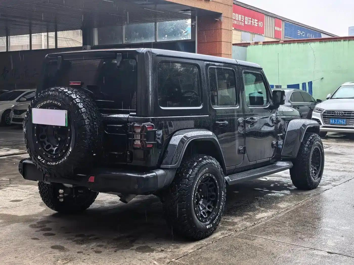 Jeep Wrangler New Energy 2021 Model 4-Door 2.0T 4xe Sahara First Edition — миниатюра 5