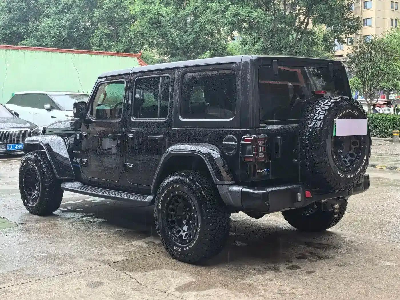 Jeep Wrangler New Energy 2021 Model 4-Door 2.0T 4xe Sahara First Edition — миниатюра 6